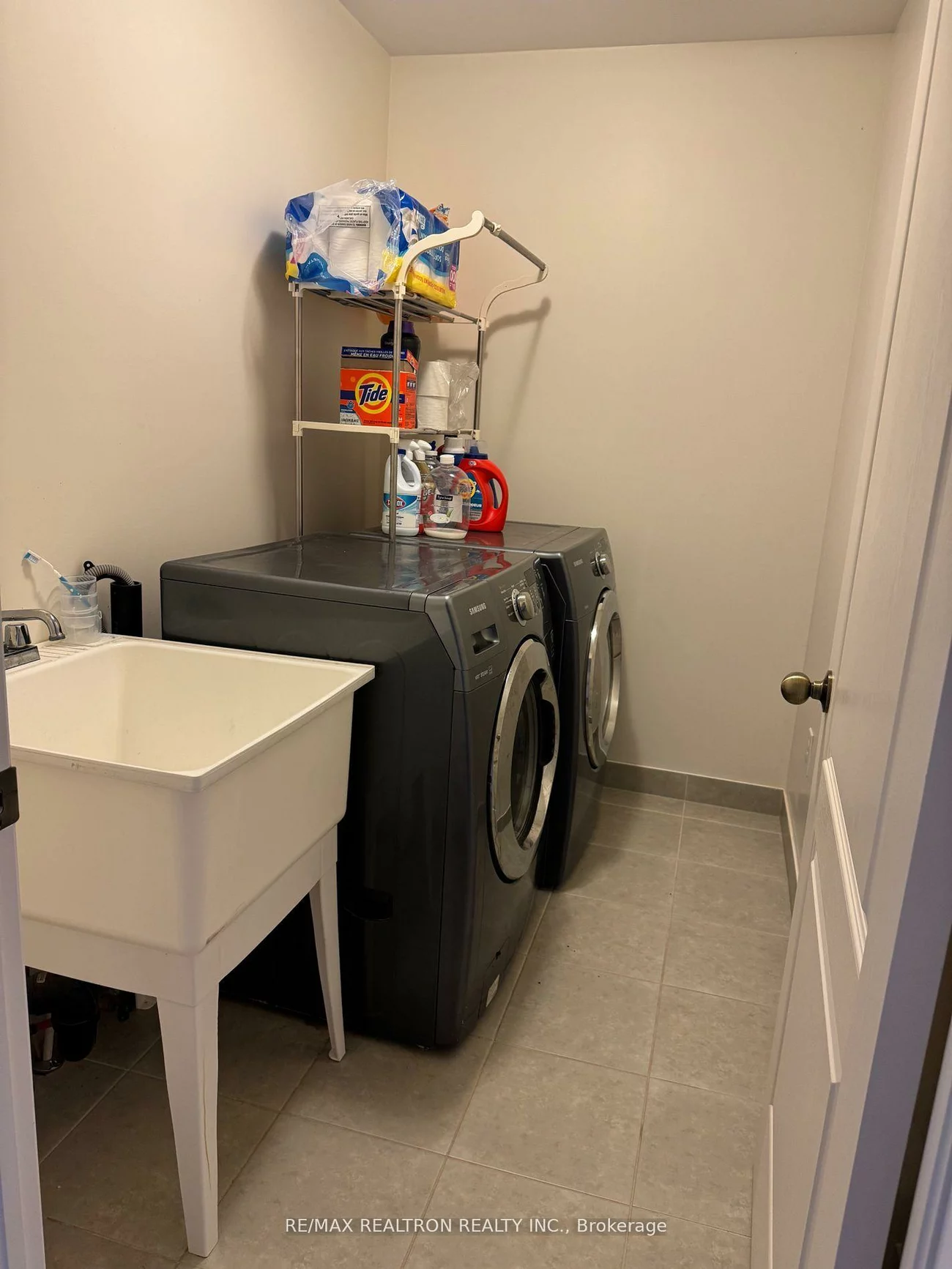 257, Sharon Creek, Sharon, East Gwillimbury