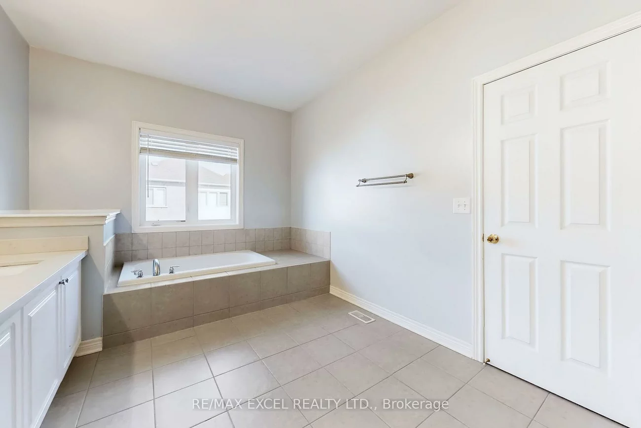 6, Kavanagh, Sharon, East Gwillimbury