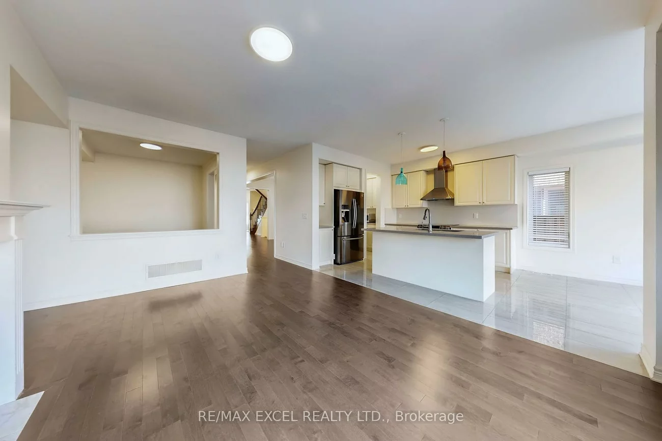 6, Kavanagh, Sharon, East Gwillimbury