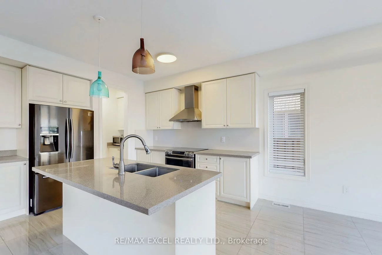 6, Kavanagh, Sharon, East Gwillimbury