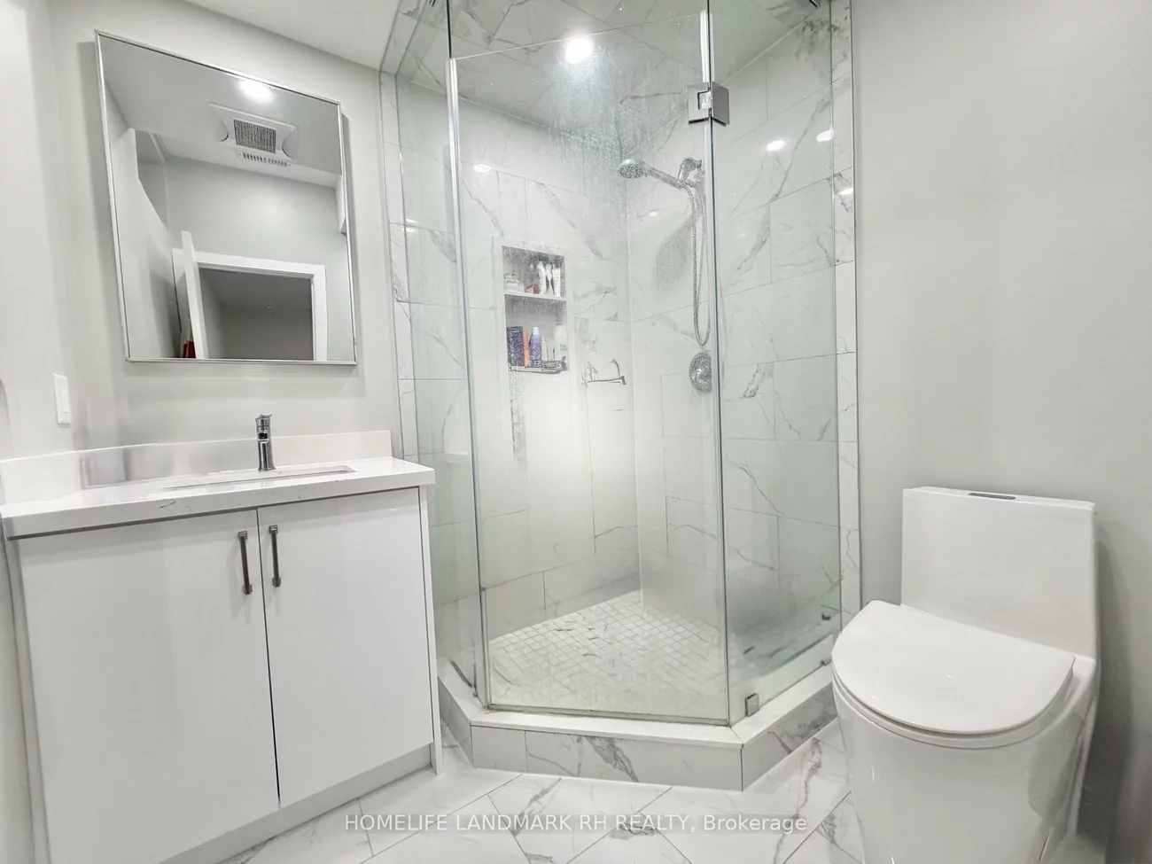 25, Clara May, Sharon, East Gwillimbury