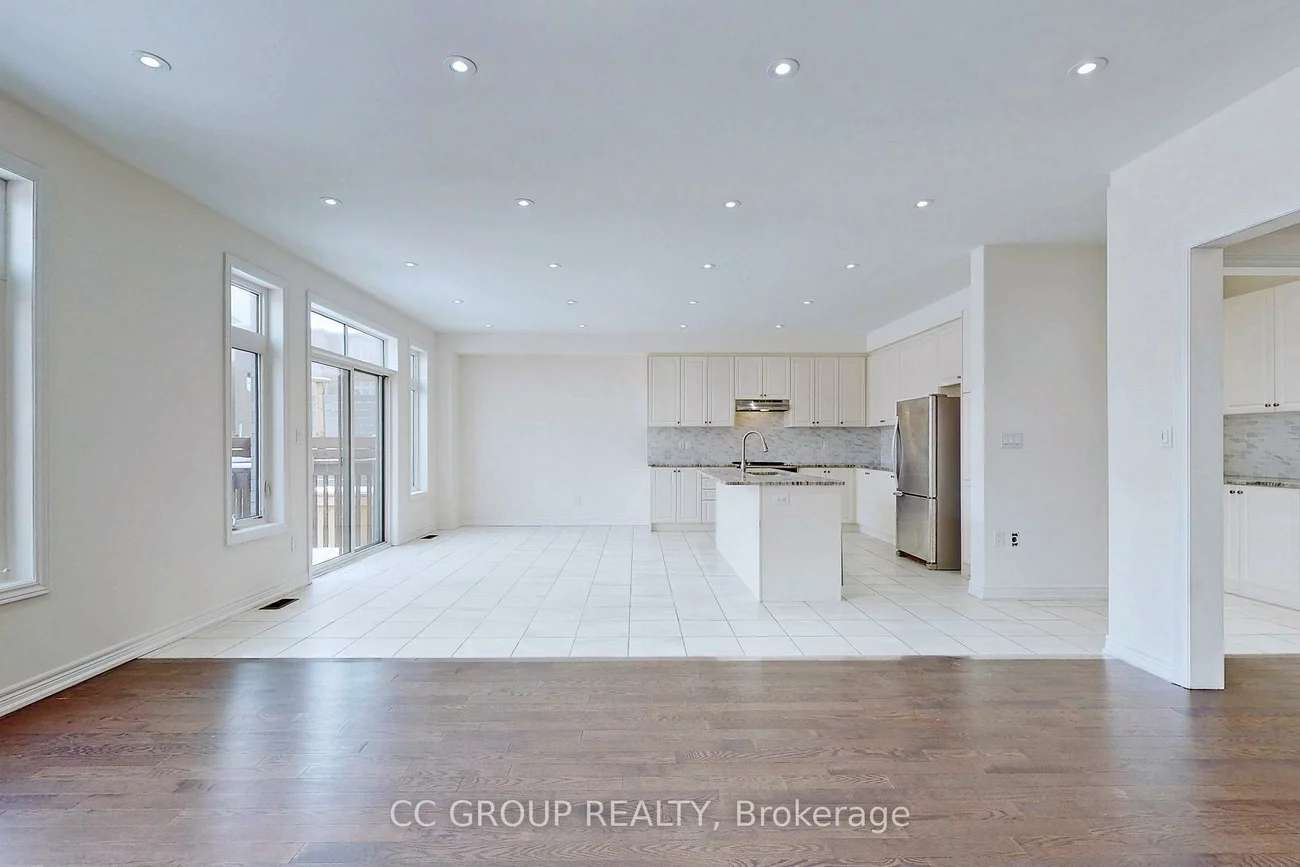 23, Forest Edge, Holland Landing, East Gwillimbury