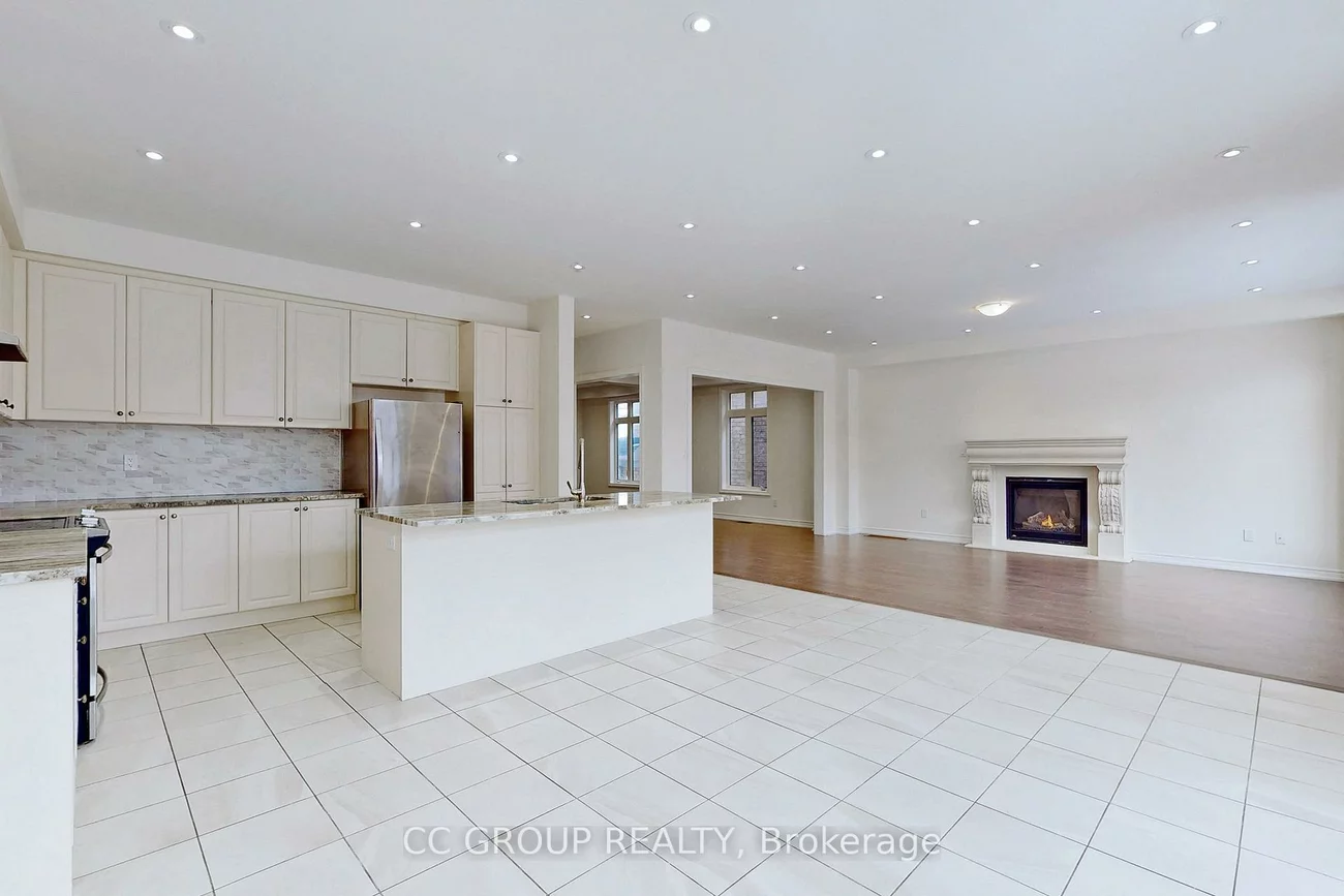 23, Forest Edge, Holland Landing, East Gwillimbury