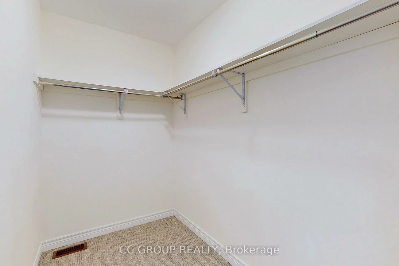 23, Forest Edge, Holland Landing, East Gwillimbury