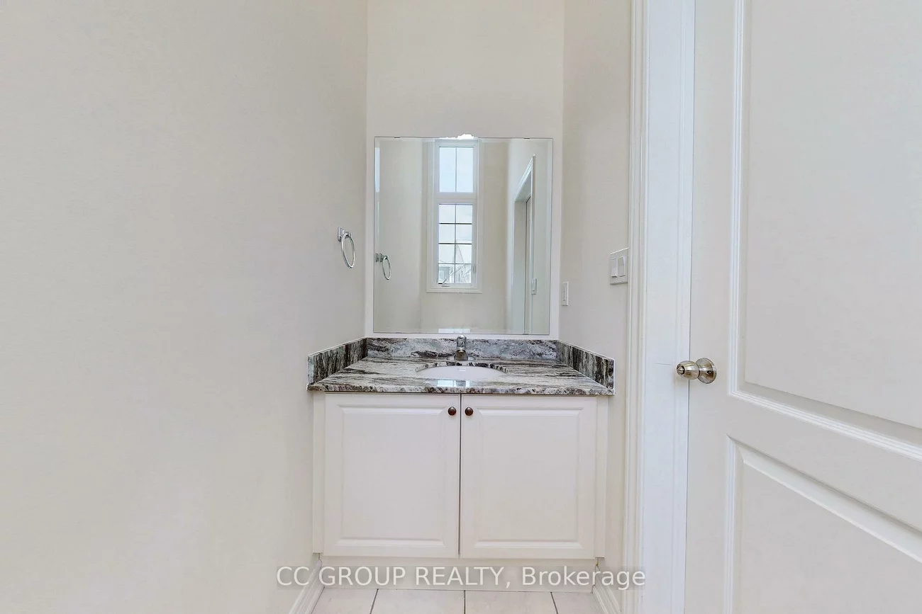 23, Forest Edge, Holland Landing, East Gwillimbury