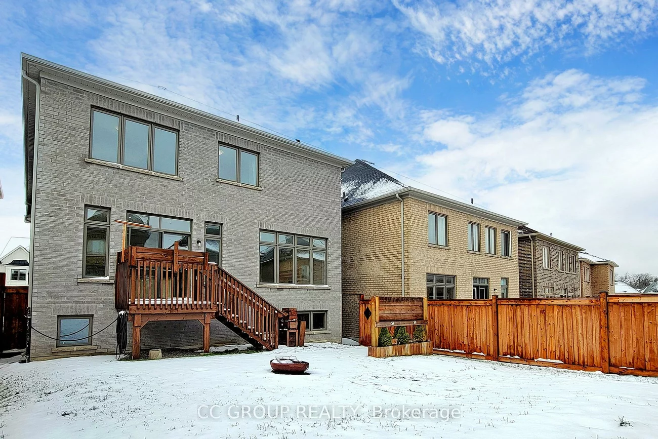 23, Forest Edge, Holland Landing, East Gwillimbury