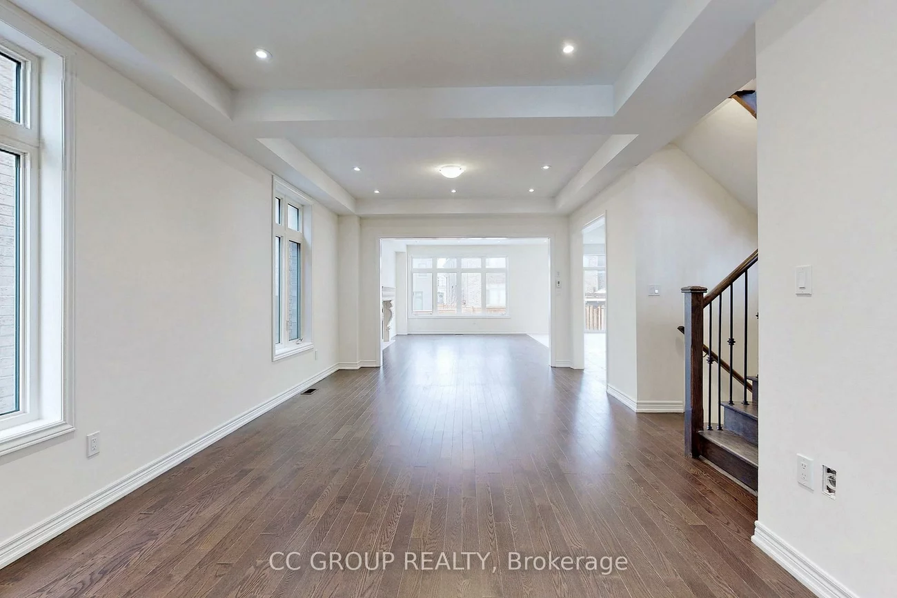 23, Forest Edge, Holland Landing, East Gwillimbury