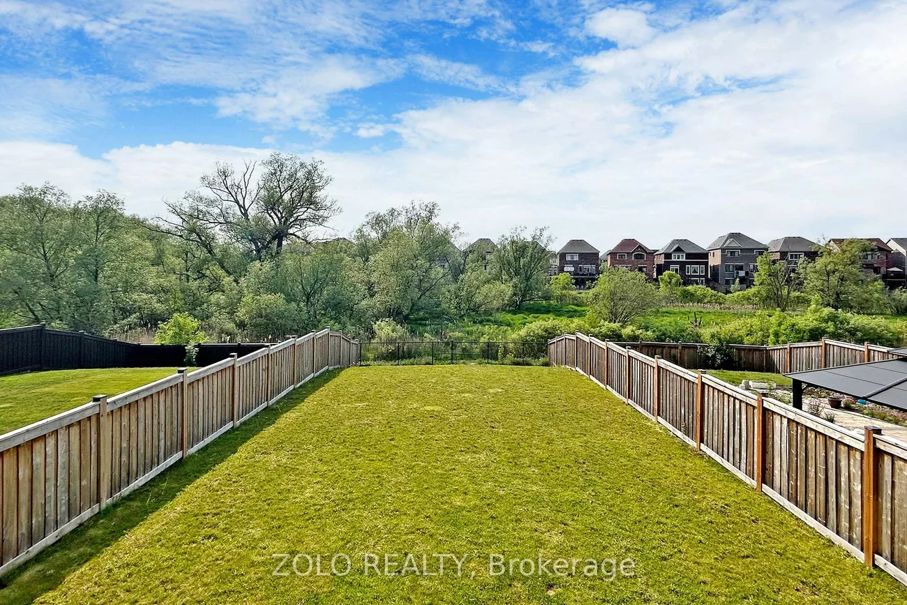 86, Briarfield, Sharon, East Gwillimbury