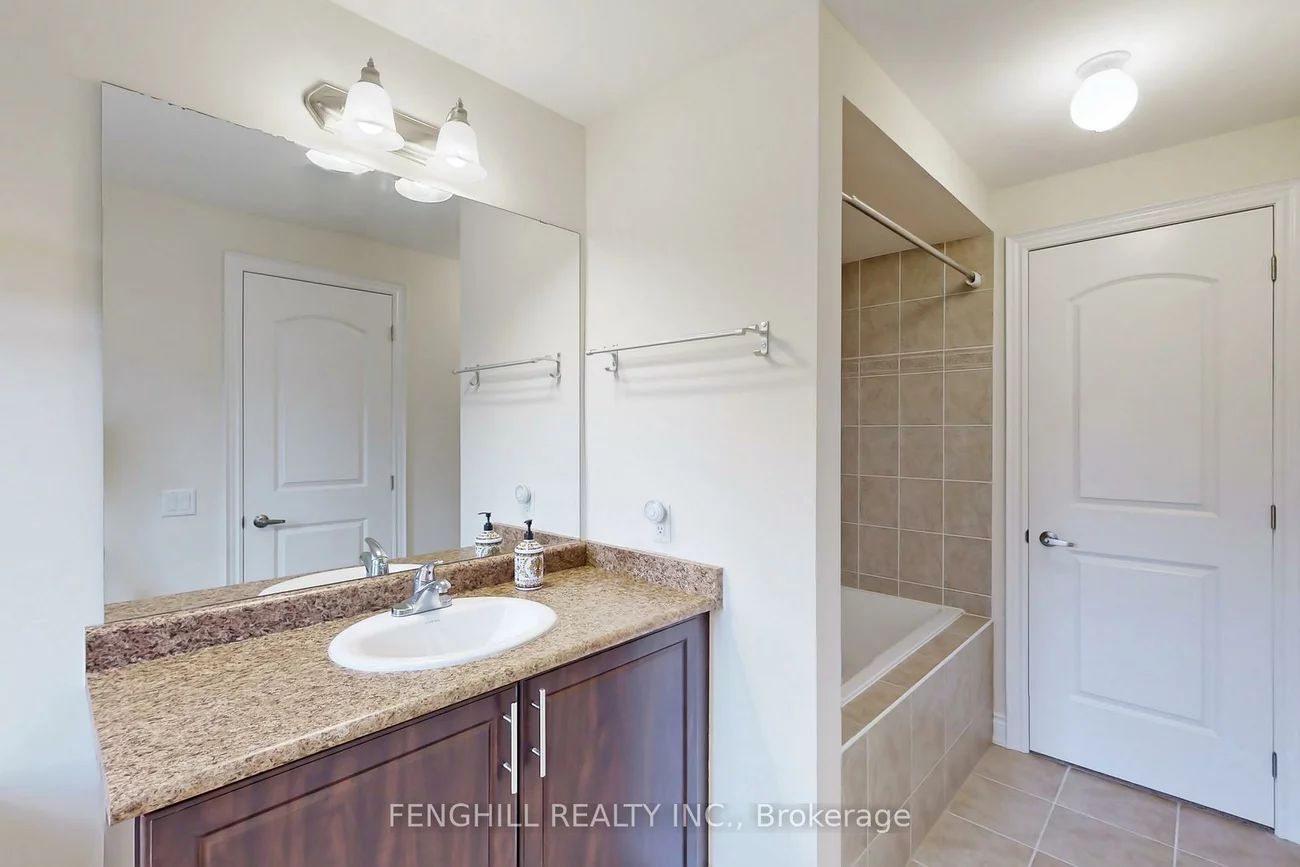 17, Blazing Star, Queensville, East Gwillimbury