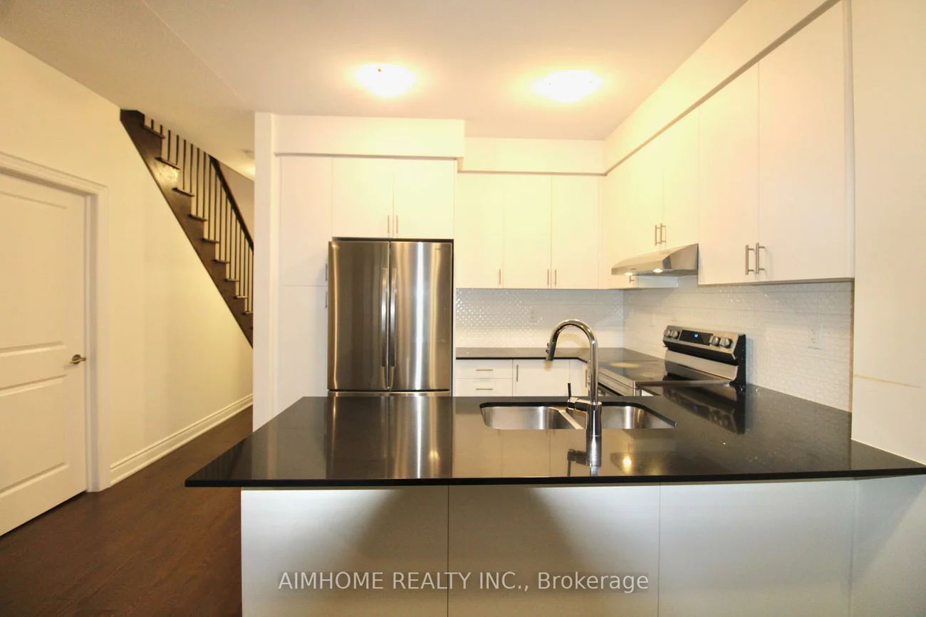 3, Terrain, Holland Landing, East Gwillimbury