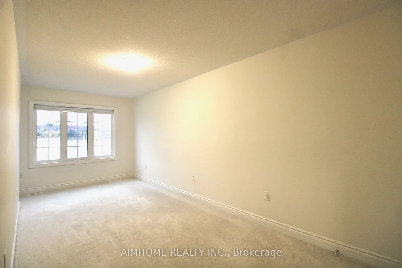 3, Terrain, Holland Landing, East Gwillimbury