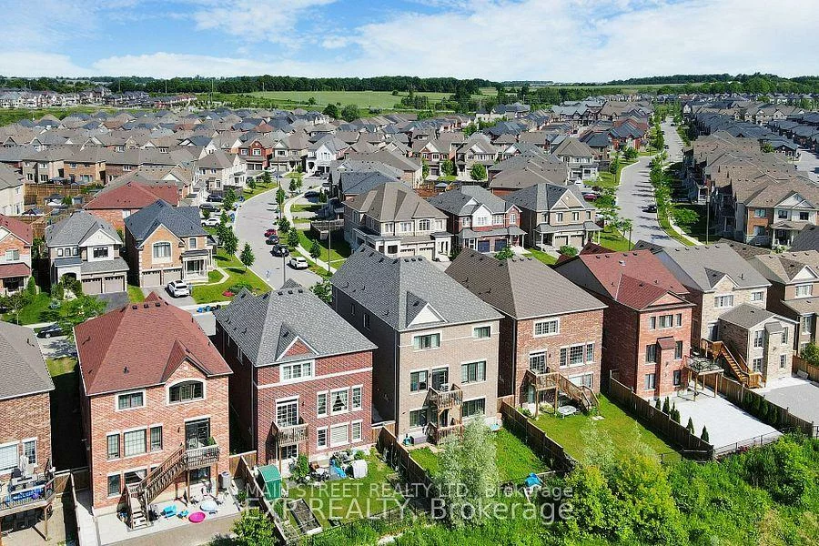 50, Sharonview, Sharon, East Gwillimbury