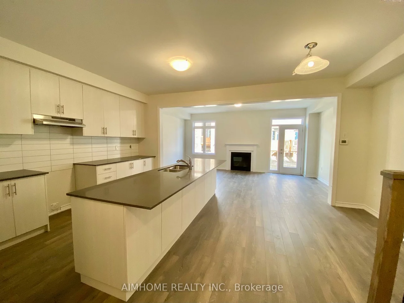 21, Viola St., Sharon, East Gwillimbury