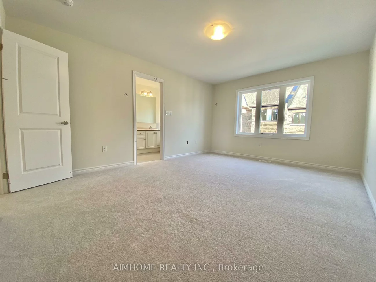 21, Viola St., Sharon, East Gwillimbury