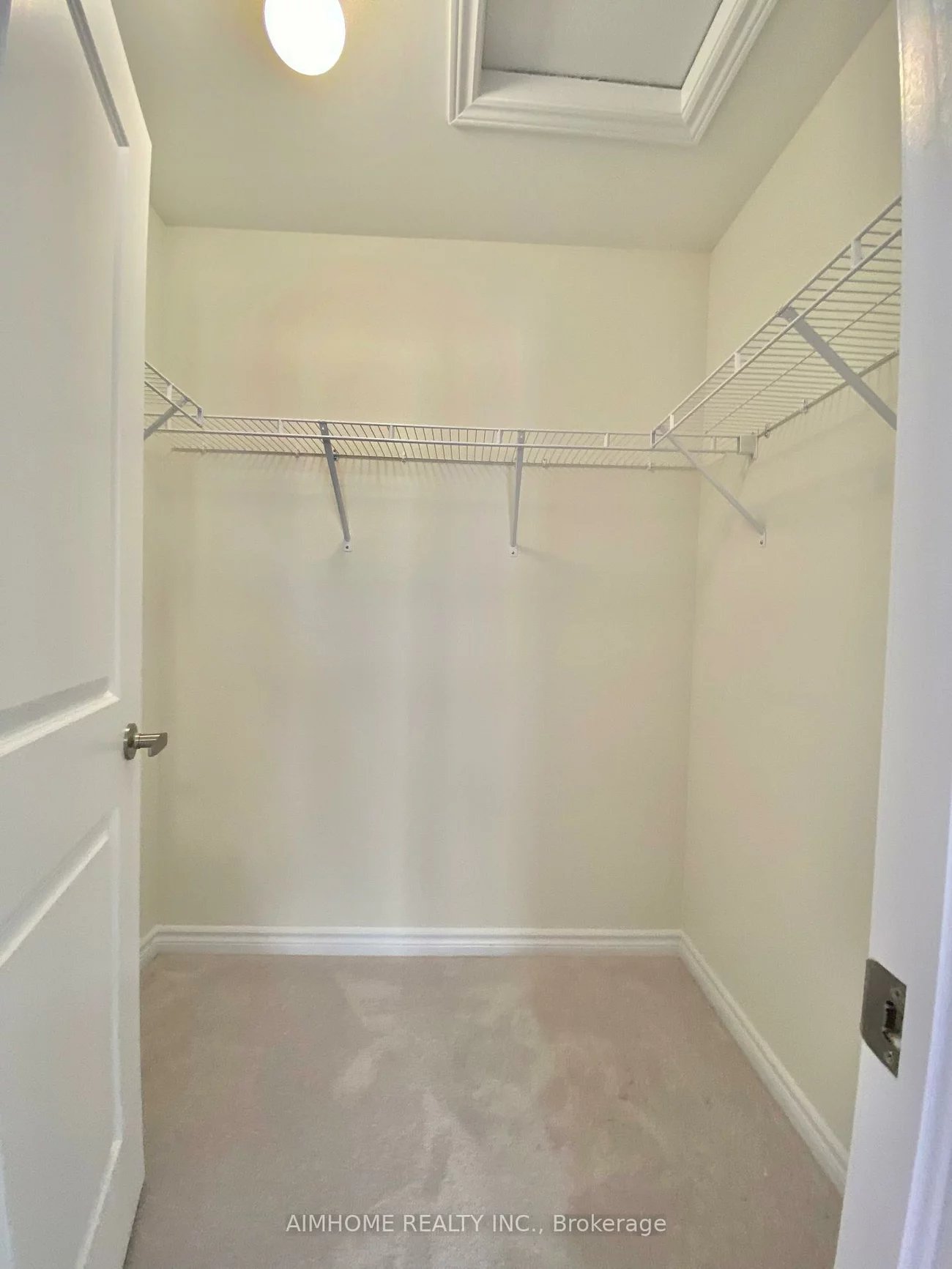 21, Viola St., Sharon, East Gwillimbury