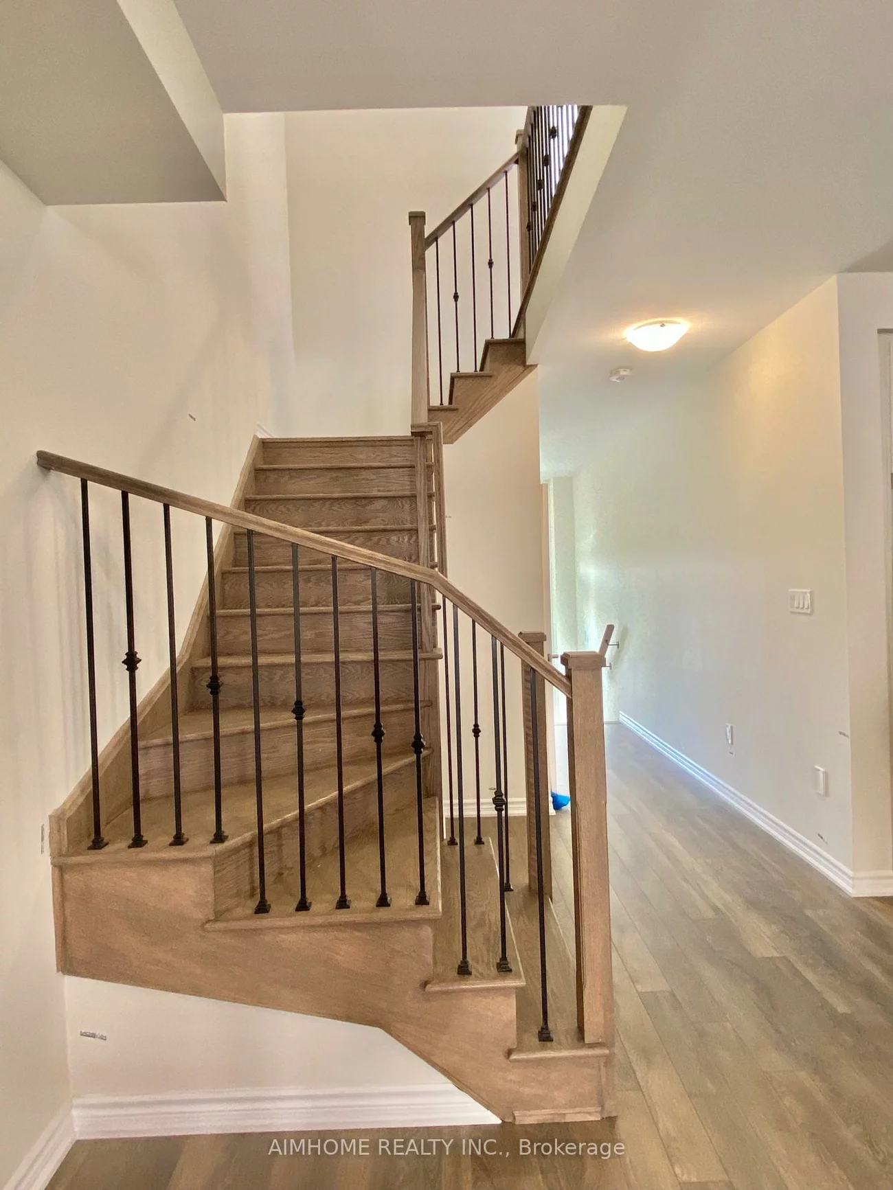 21, Viola St., Sharon, East Gwillimbury