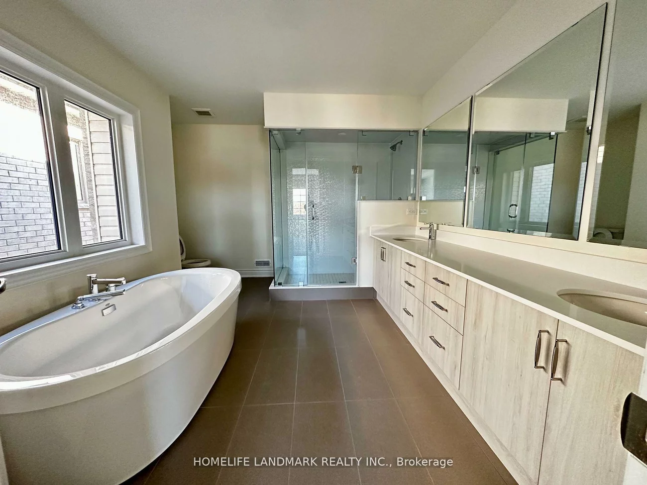 36, Upbound, Holland Landing, East Gwillimbury