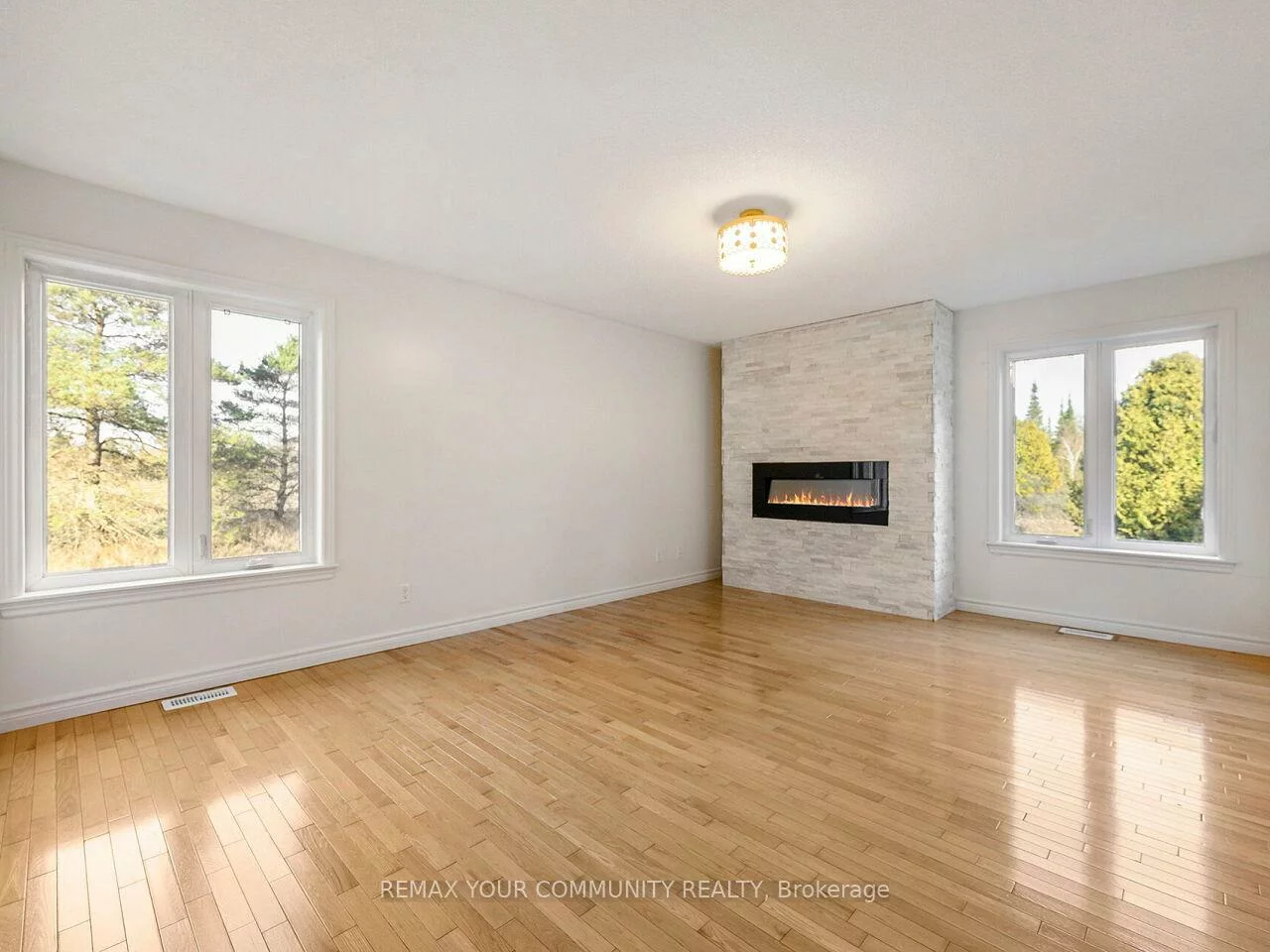 4800, Herald, Rural East Gwillimbury, East Gwillimbury