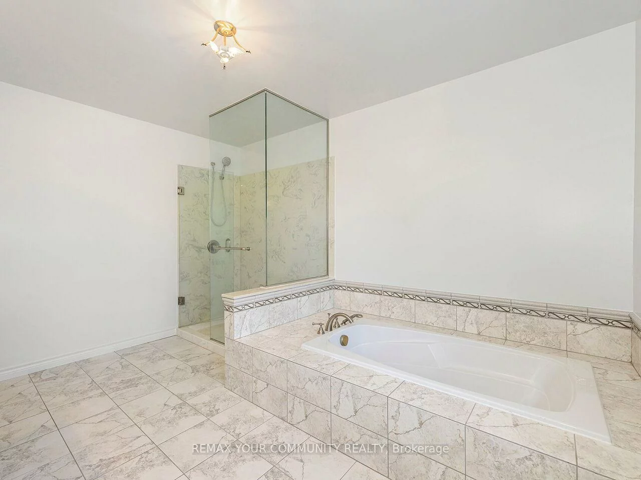 4800, Herald, Rural East Gwillimbury, East Gwillimbury