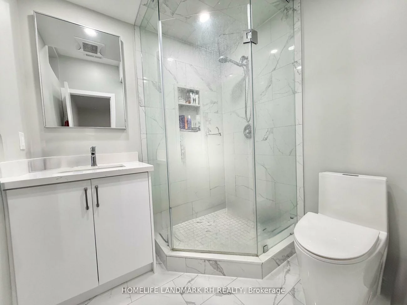 25, Clara May, Sharon, East Gwillimbury