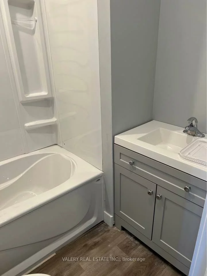 20497, Leslie, Queensville, East Gwillimbury