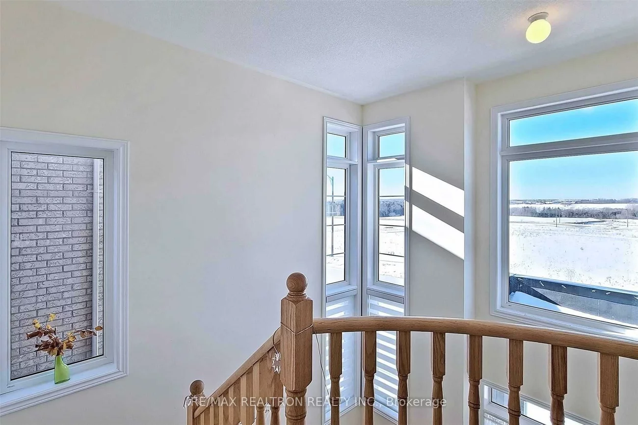 72, Falconridge, Sharon, East Gwillimbury