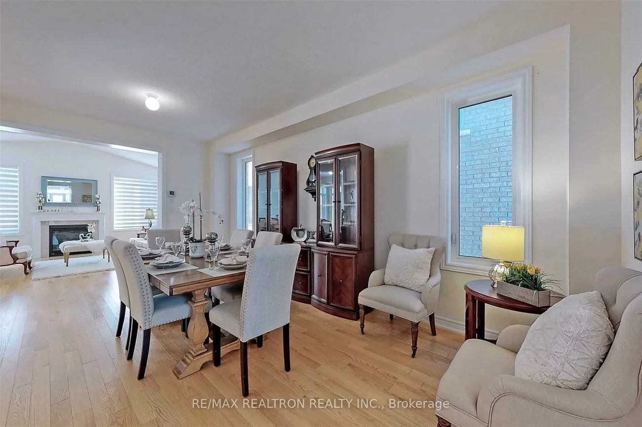 72, Falconridge, Sharon, East Gwillimbury