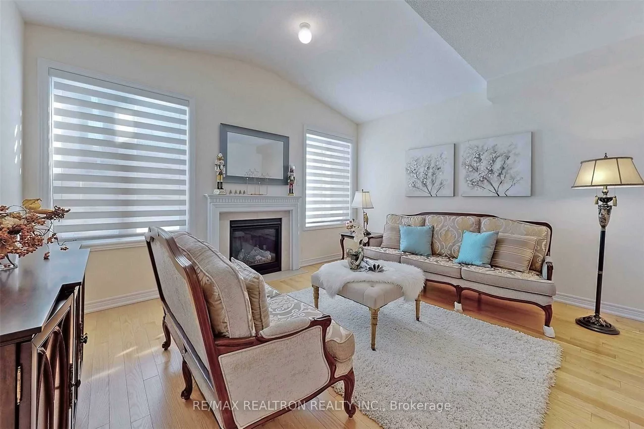 72, Falconridge, Sharon, East Gwillimbury