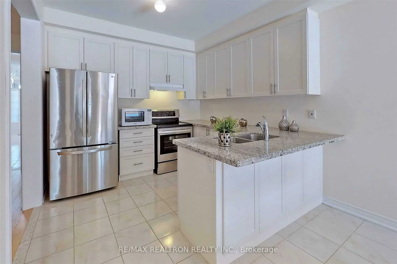 72, Falconridge, Sharon, East Gwillimbury