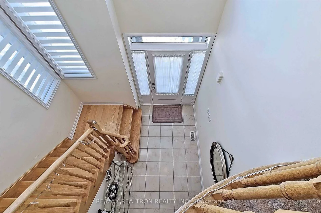 72, Falconridge, Sharon, East Gwillimbury