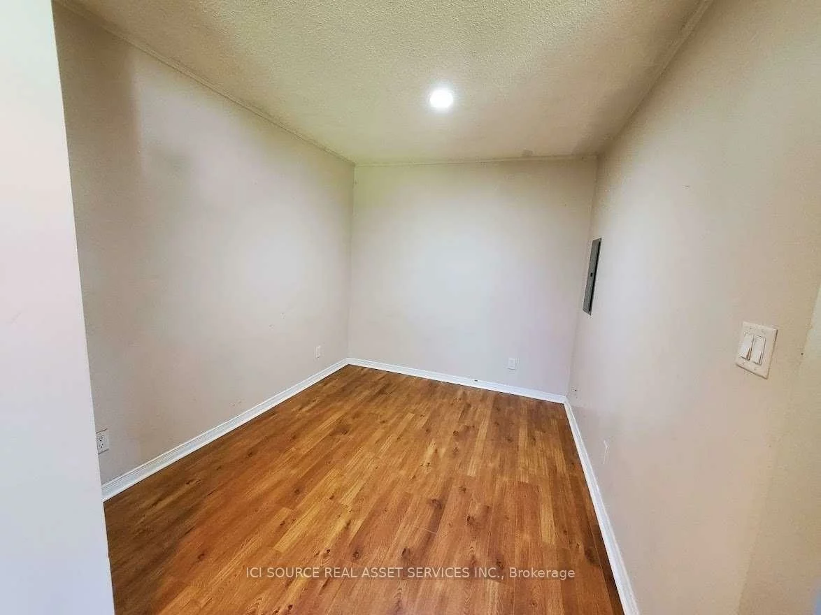 20437, Yonge, Holland Landing, East Gwillimbury