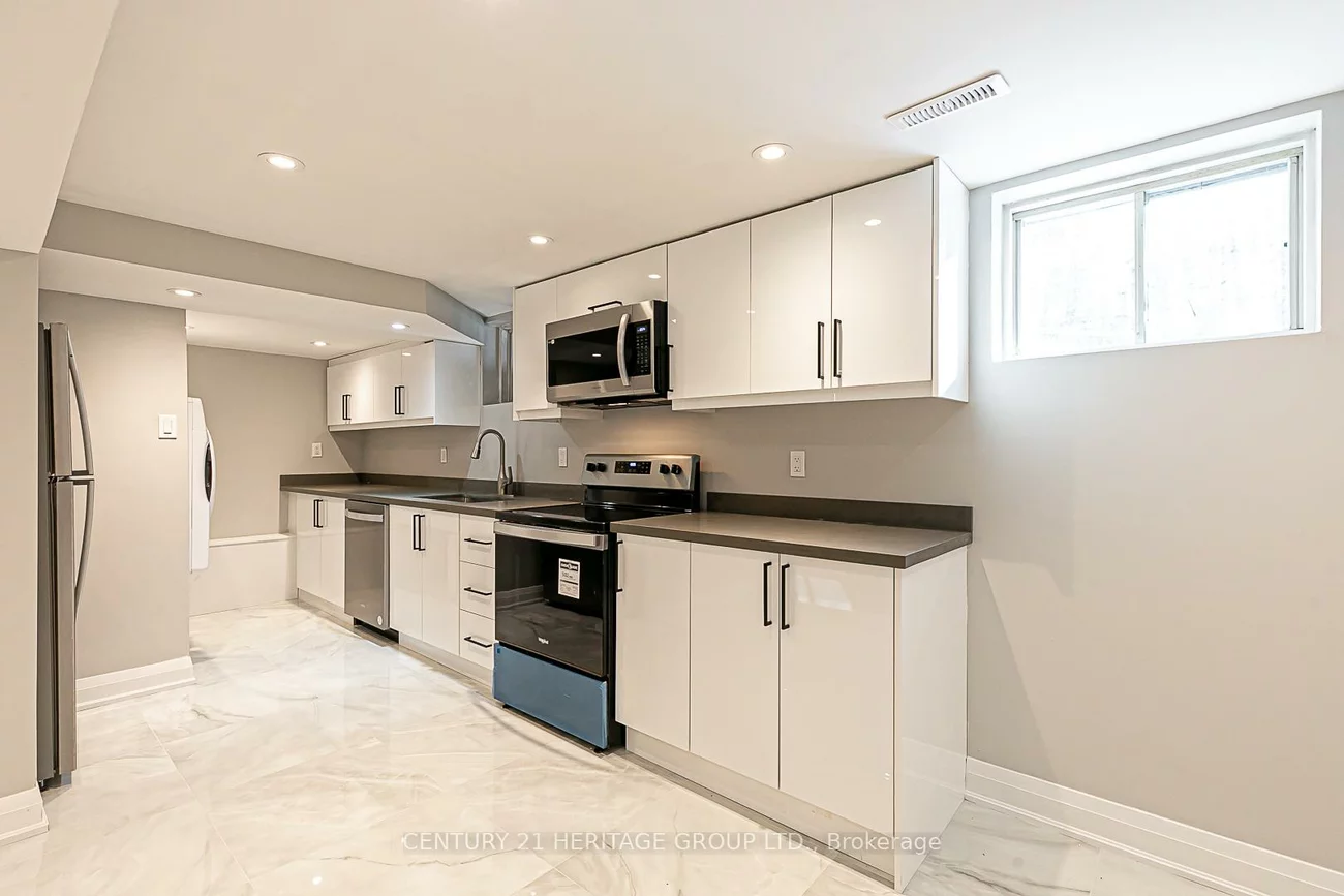 23, Tall Pines, Holland Landing, East Gwillimbury