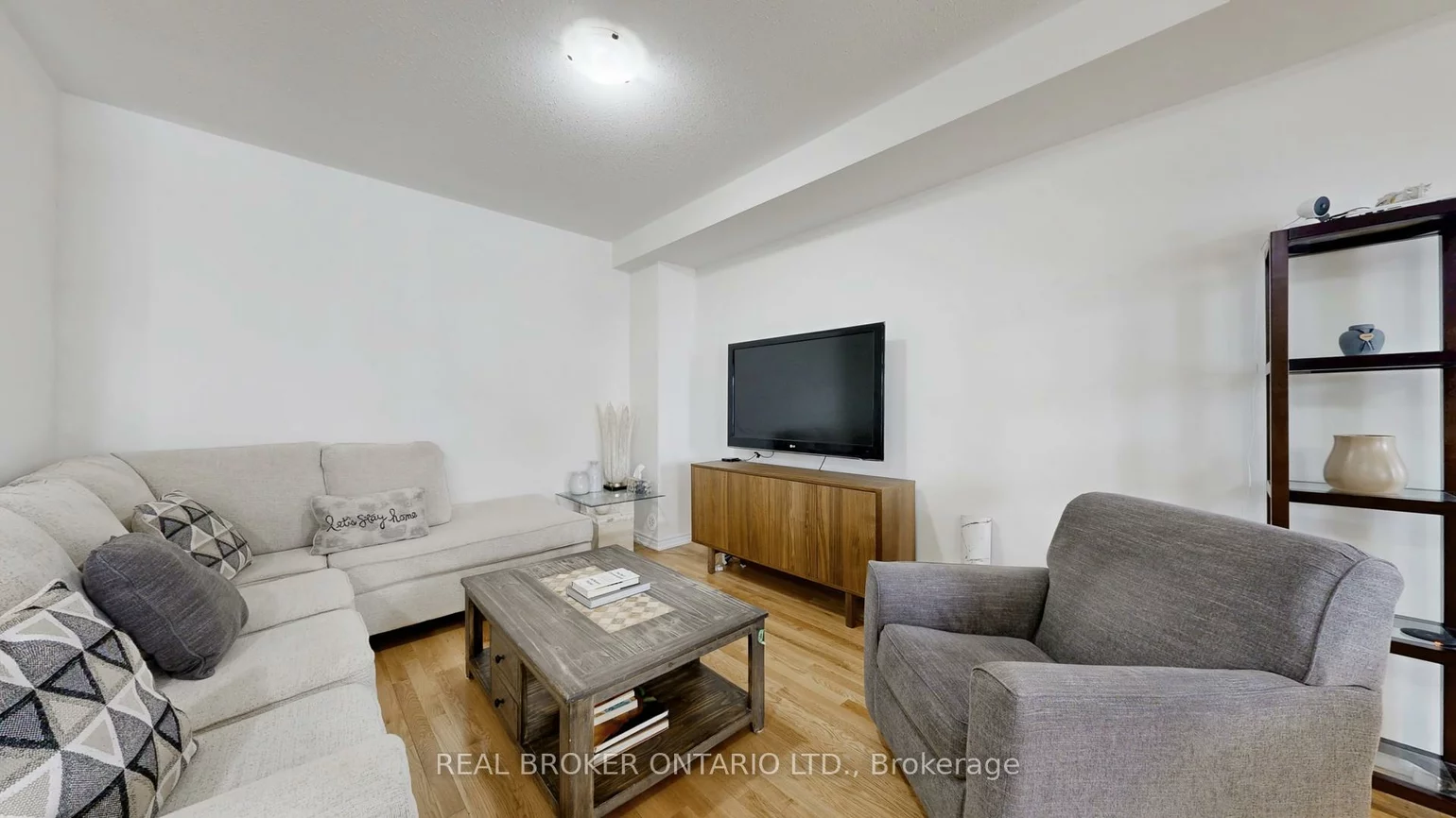 17, Blackpool, Queensville, East Gwillimbury