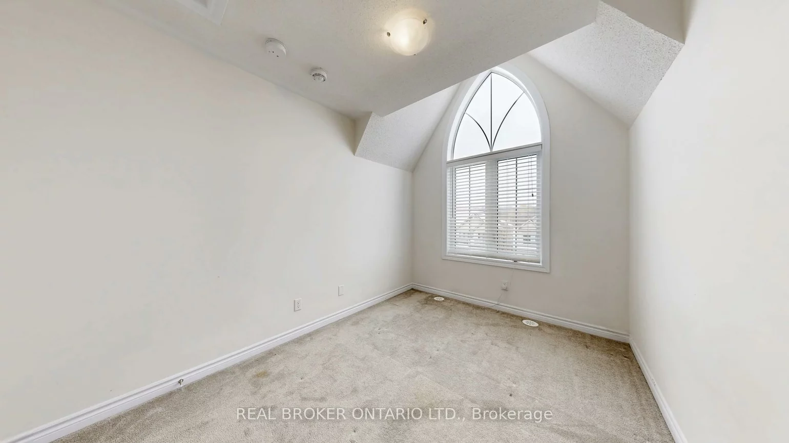 17, Blackpool, Queensville, East Gwillimbury