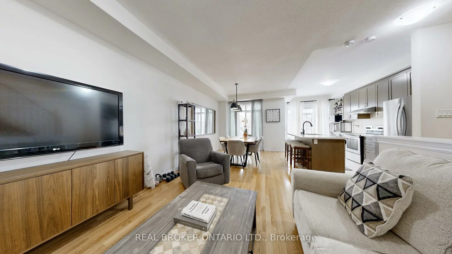 17, Blackpool, Queensville, East Gwillimbury