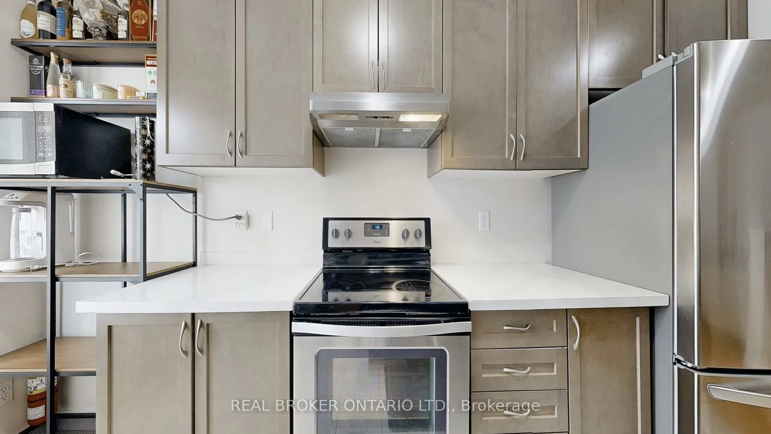 17, Blackpool, Queensville, East Gwillimbury