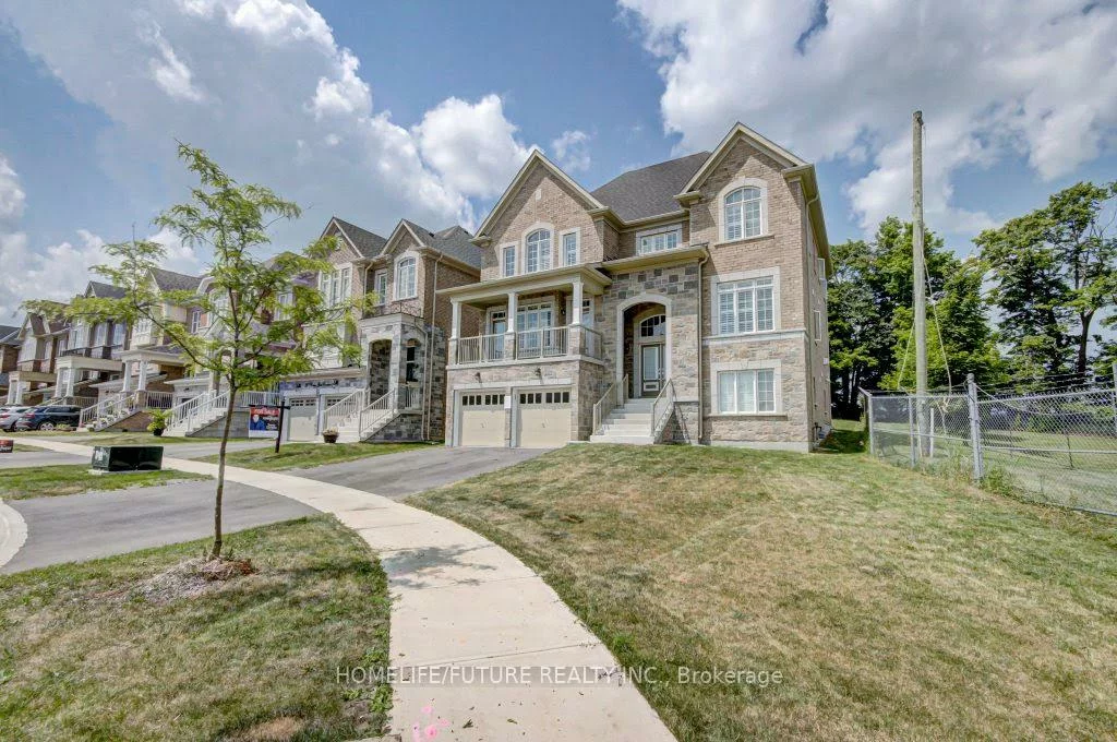58, Ridge Gate, Mt Albert, East Gwillimbury