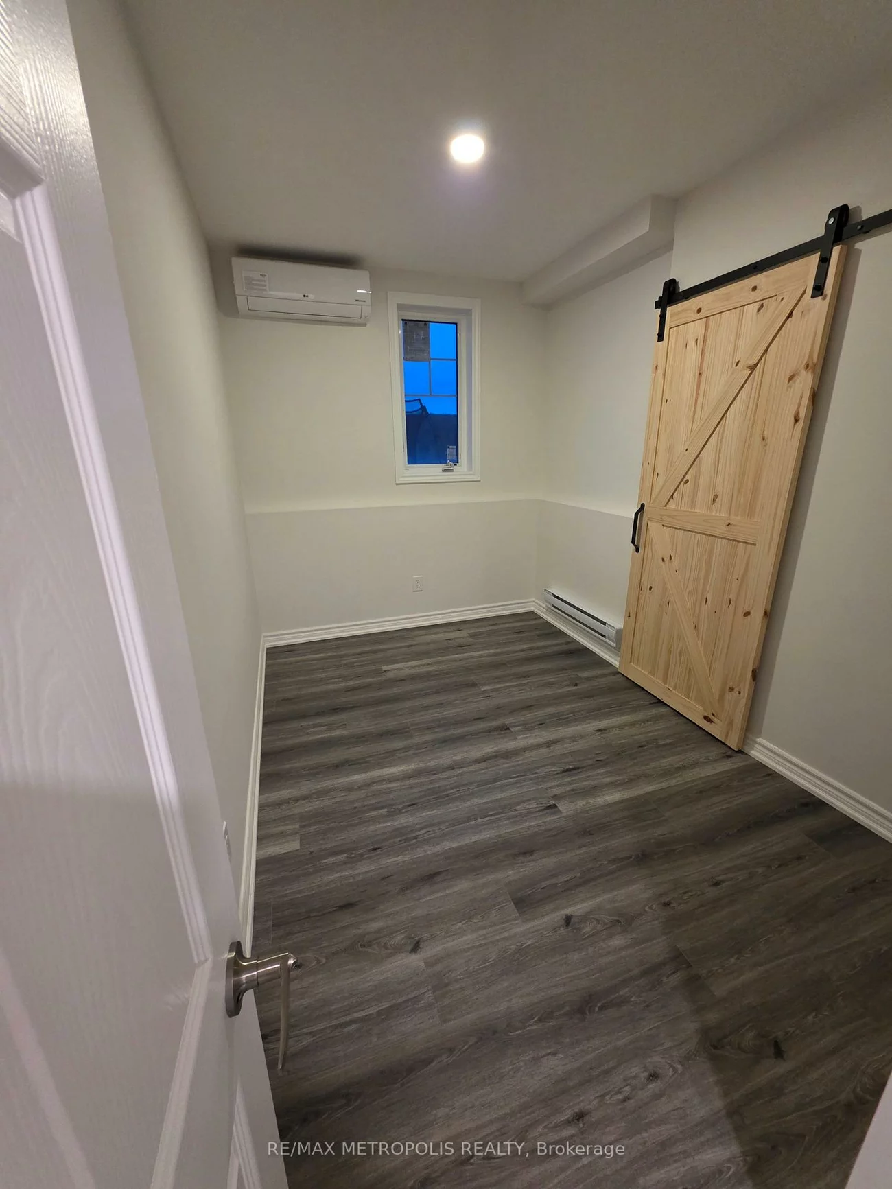 301, Seaview, Queensville, East Gwillimbury