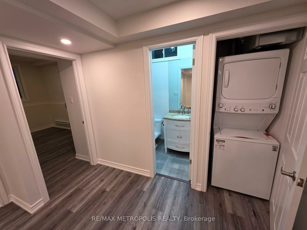 301, Seaview, Queensville, East Gwillimbury