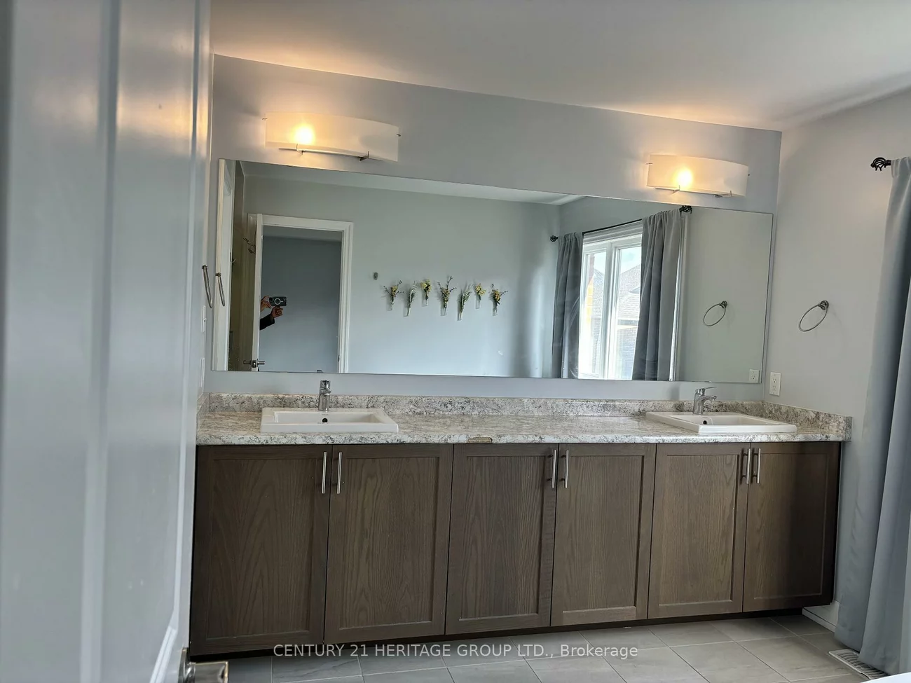 4, Snap Dragon, Holland Landing, East Gwillimbury