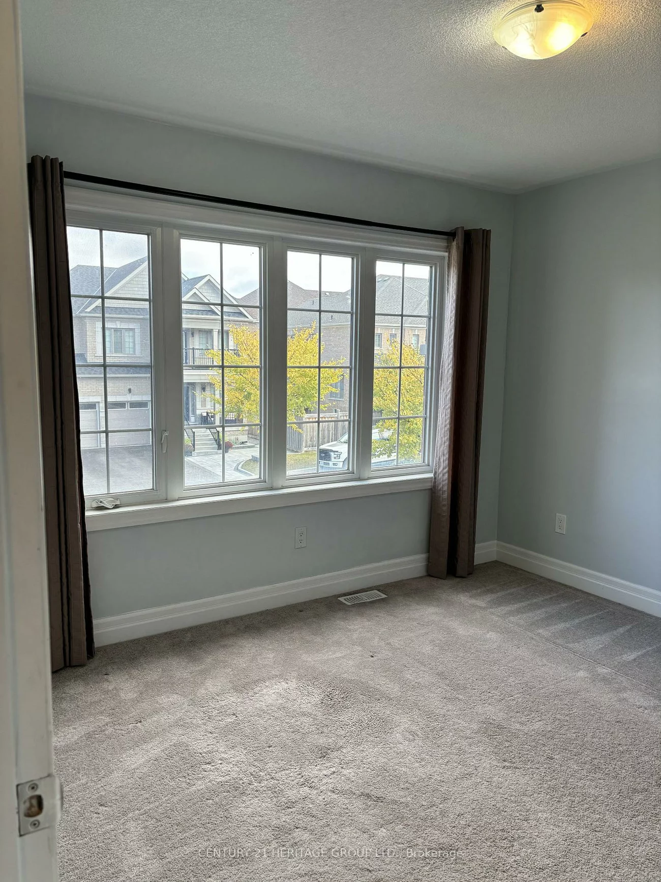 4, Snap Dragon, Holland Landing, East Gwillimbury