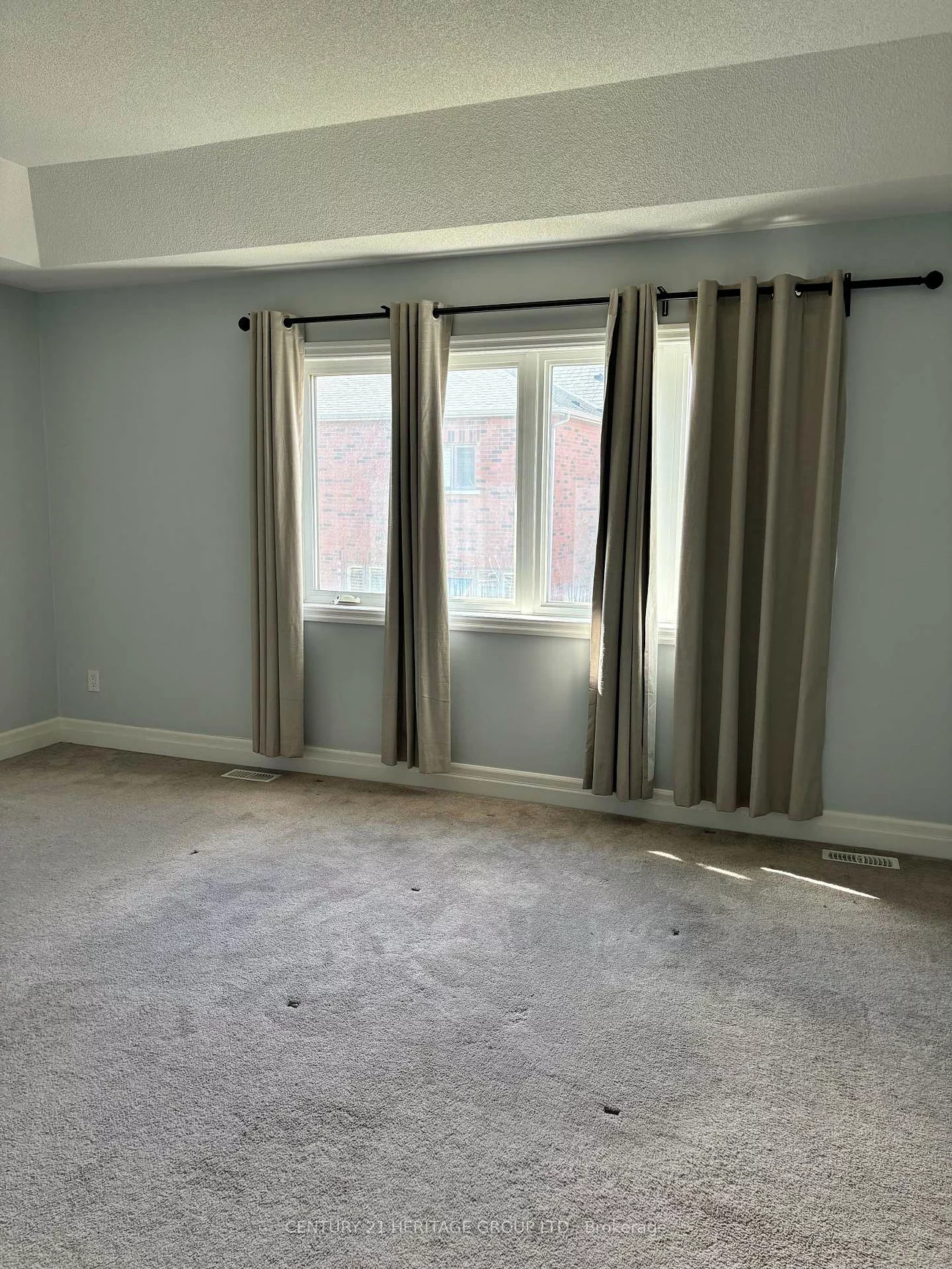 4, Snap Dragon, Holland Landing, East Gwillimbury