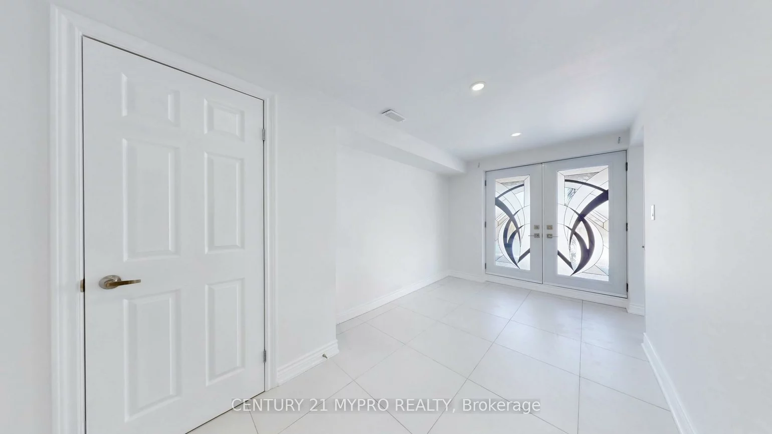 13, Manor Glen, Mt Albert, East Gwillimbury