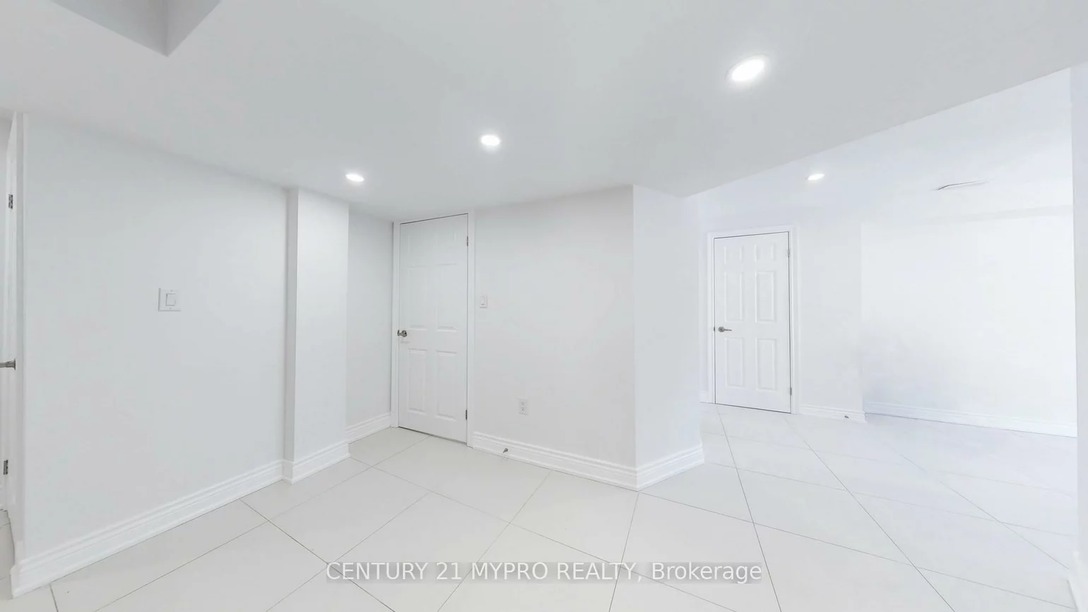 13, Manor Glen, Mt Albert, East Gwillimbury