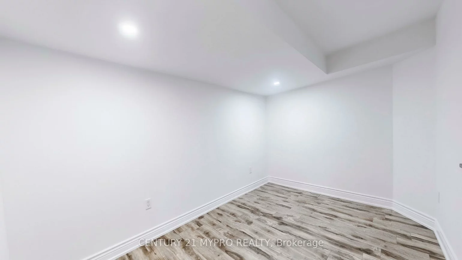 13, Manor Glen, Mt Albert, East Gwillimbury