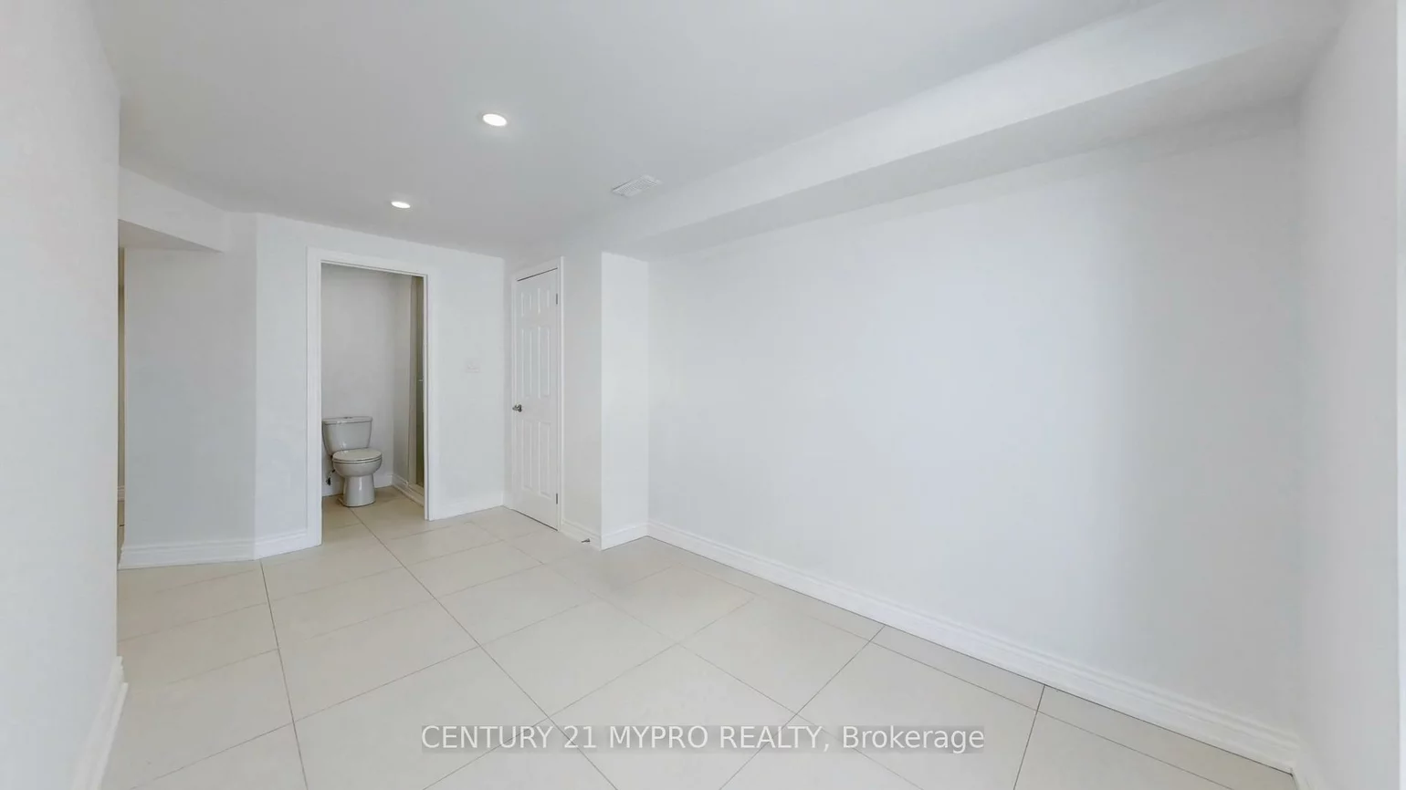 13, Manor Glen, Mt Albert, East Gwillimbury