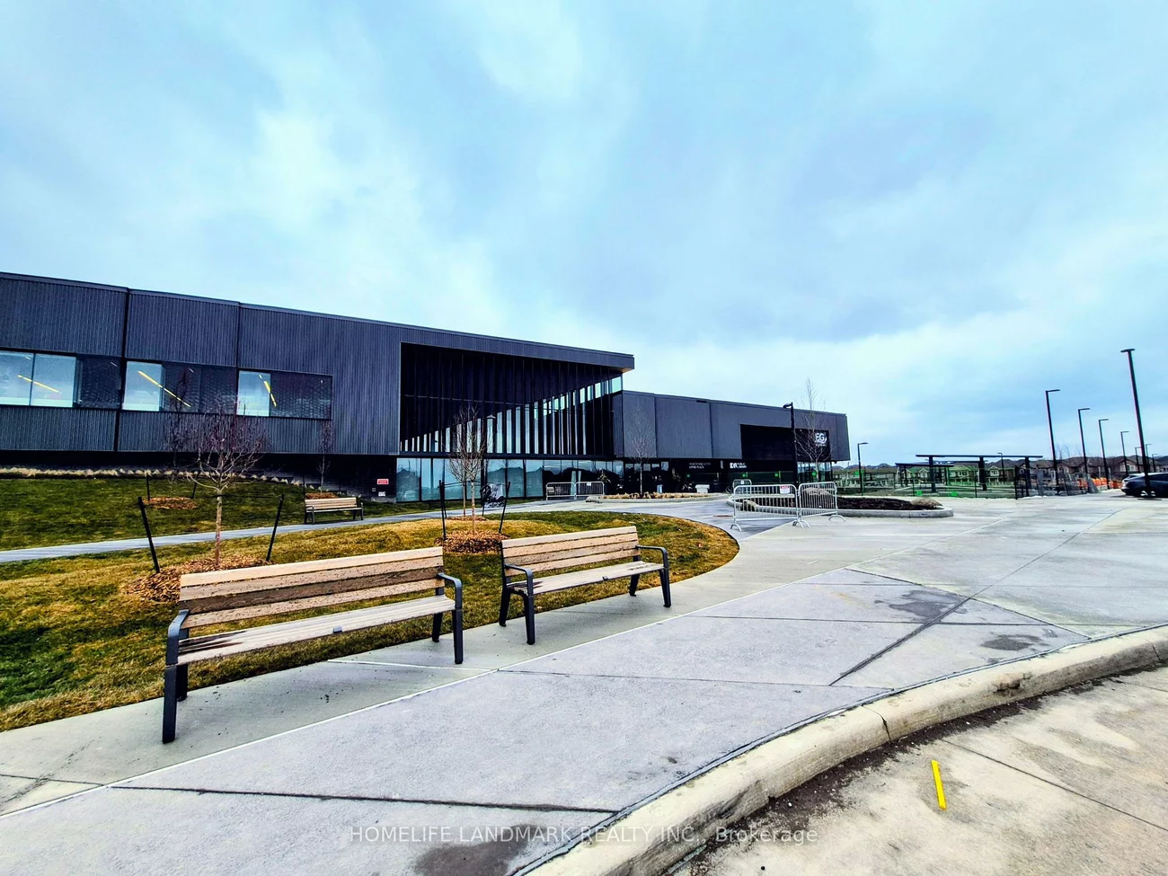 61, Mondial, Queensville, East Gwillimbury