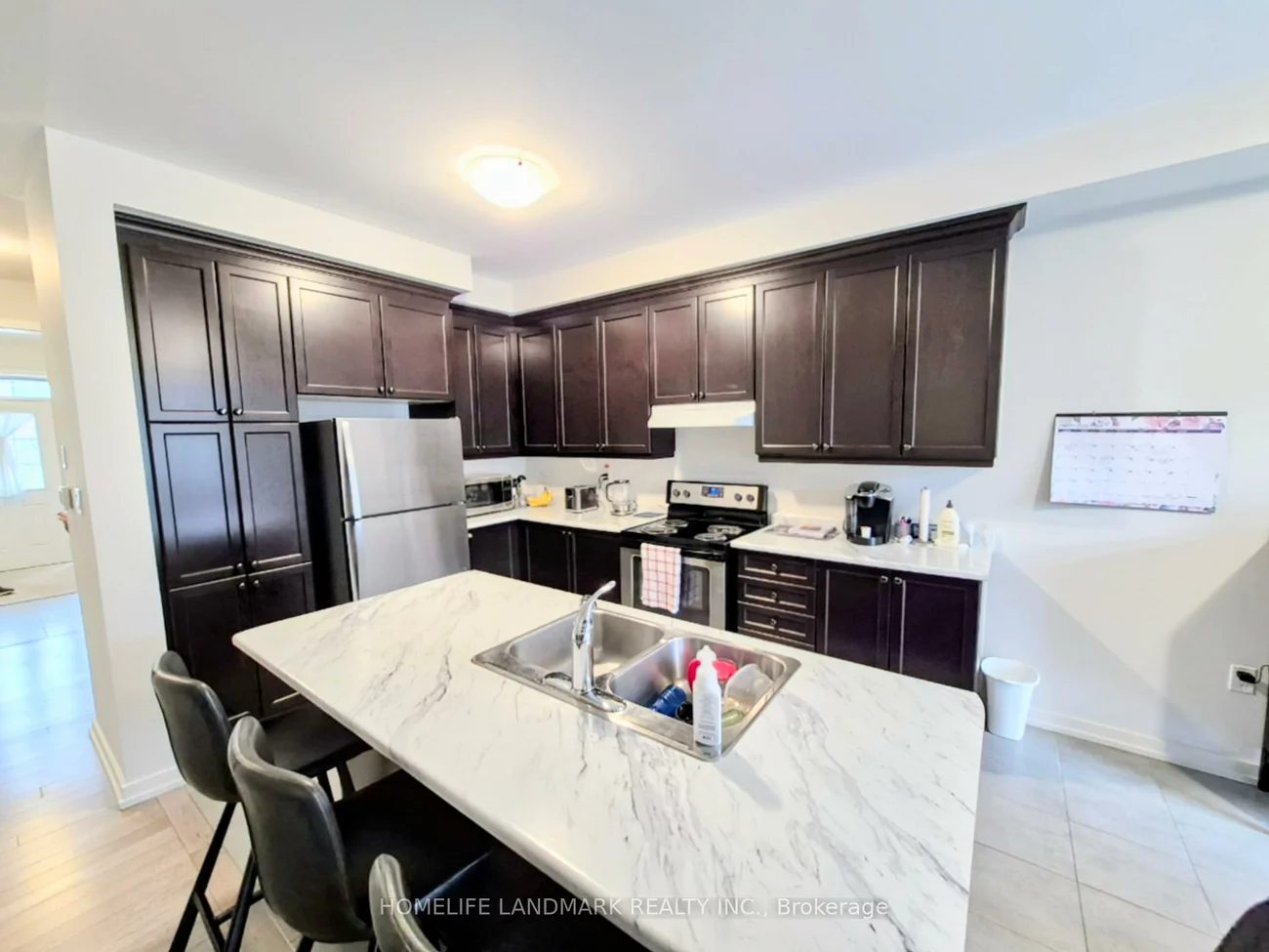 61, Mondial, Queensville, East Gwillimbury