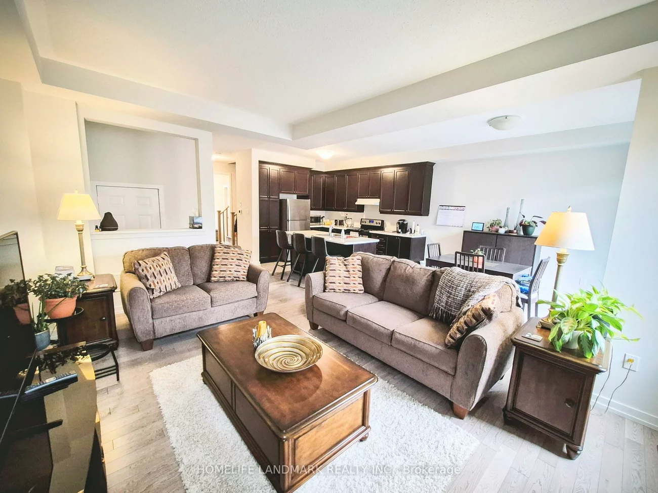 61, Mondial, Queensville, East Gwillimbury