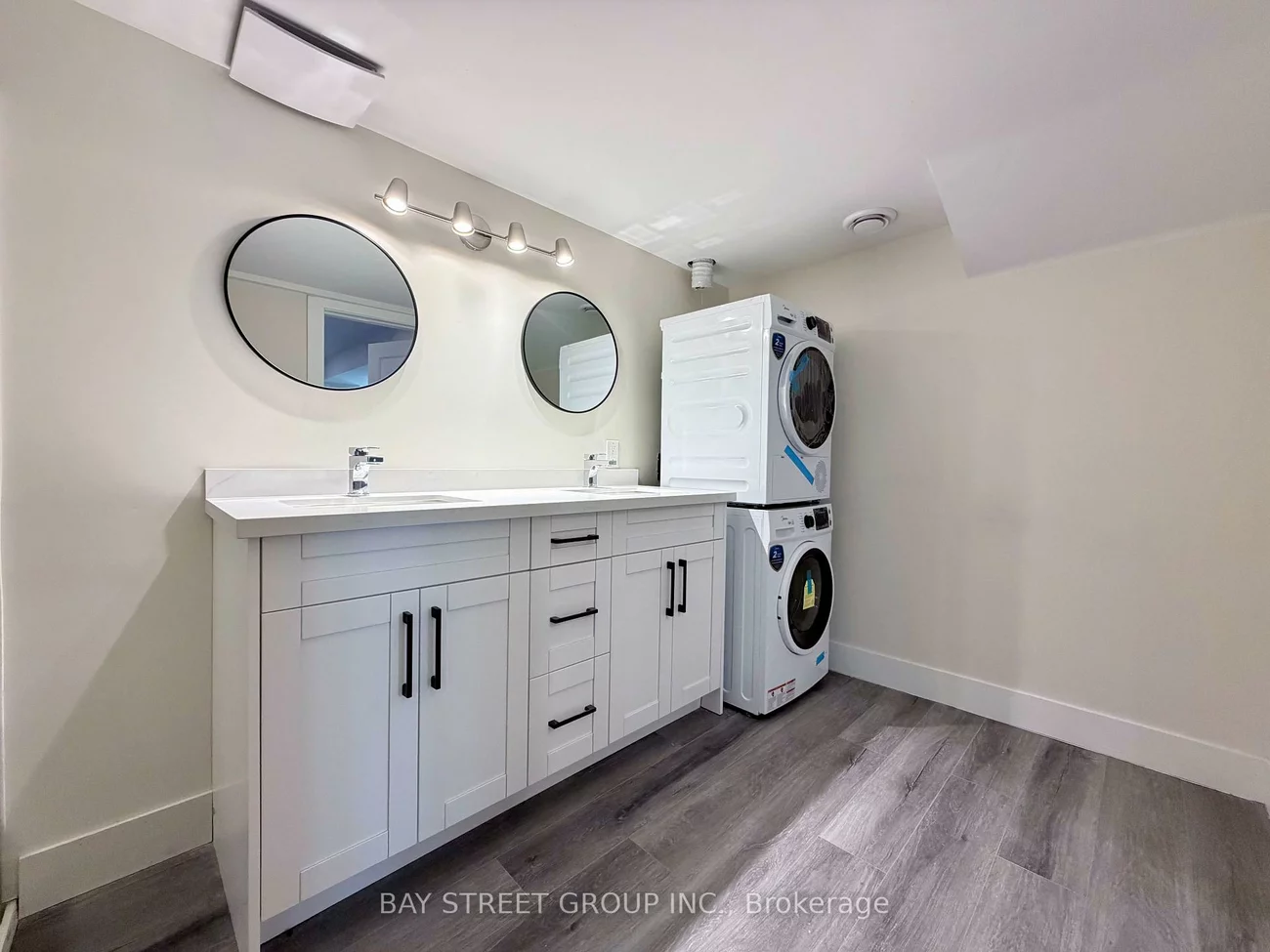 1, Kenneth Ross, Sharon, East Gwillimbury